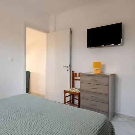 Vera Views * 尼基季