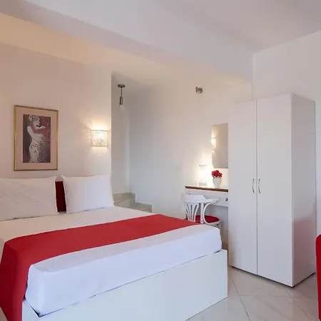 Vera Views * 尼基季