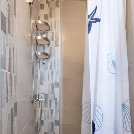 度假居 Vera Views 尼基季