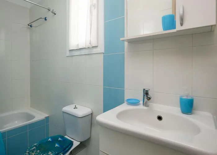 Vera Views 펜션 니키티