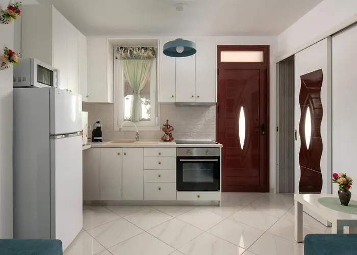 Vera Views 別荘 ニキティ