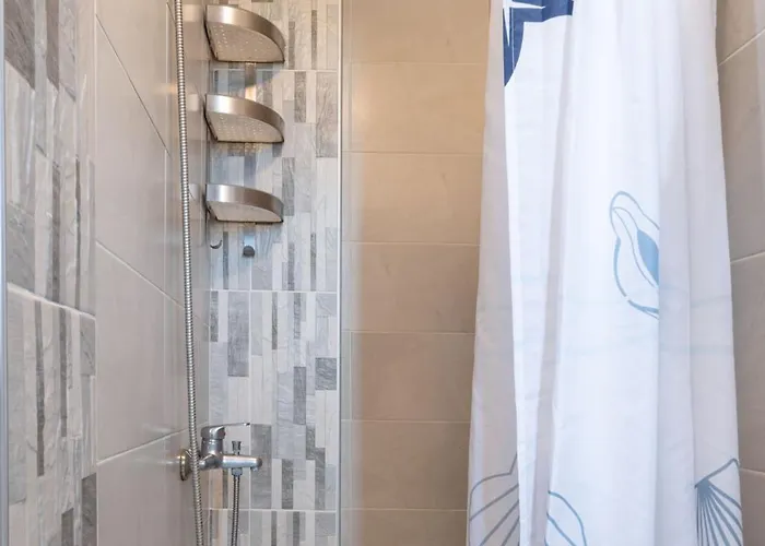 別荘 Vera Views ニキティ